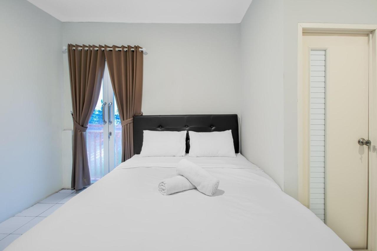 Urban24 Syariah Depok Hotel Екстериор снимка